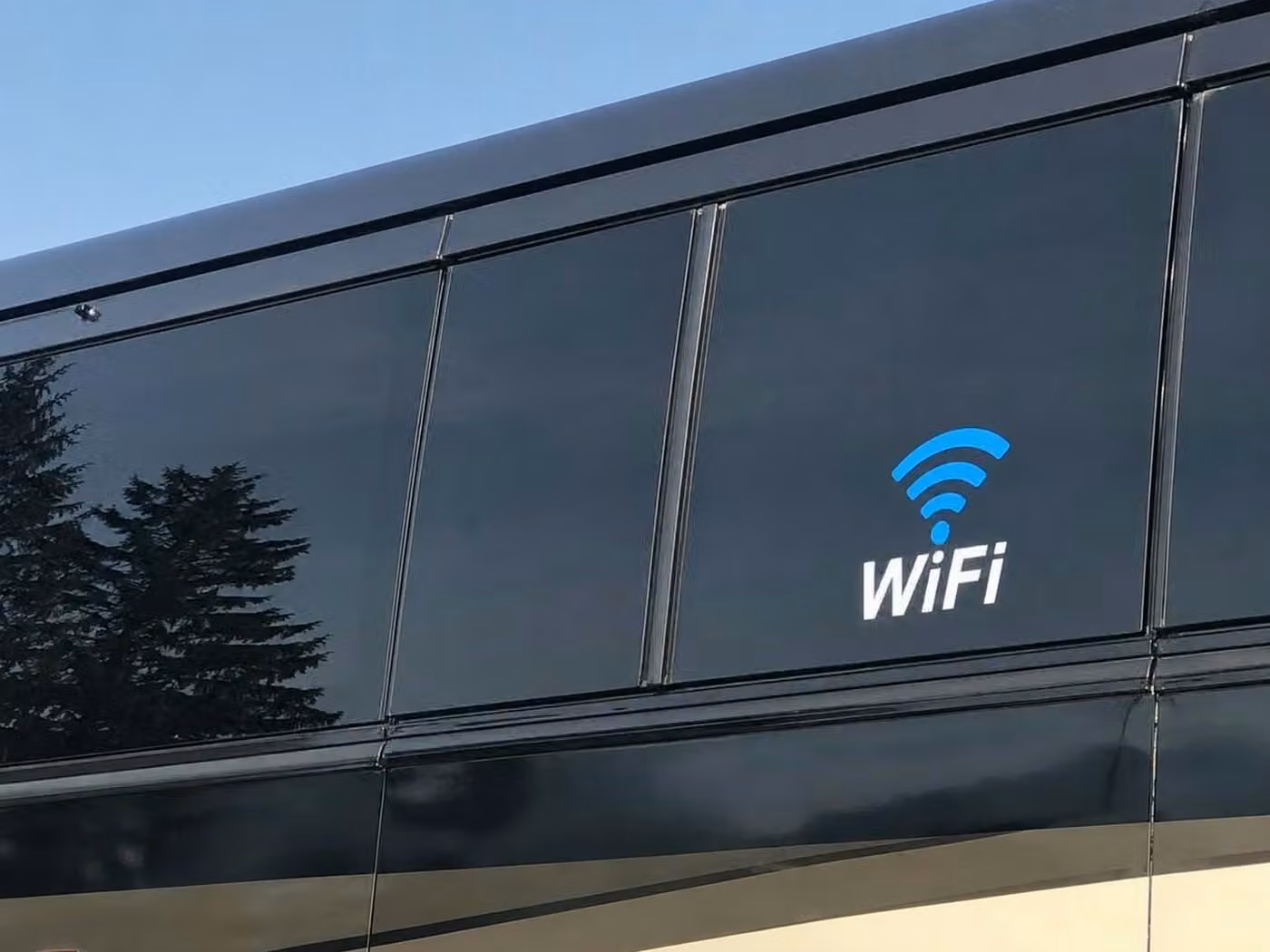 carmel 15 passenger minibus wifi