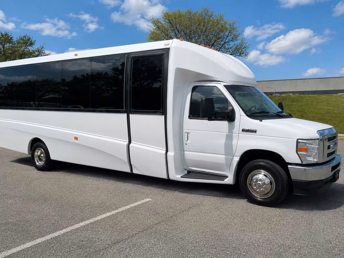 carmel 20 passenger minibus rental