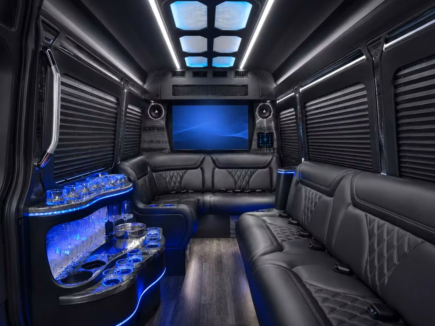 carmel charter buses for corporate retreats and team building outings