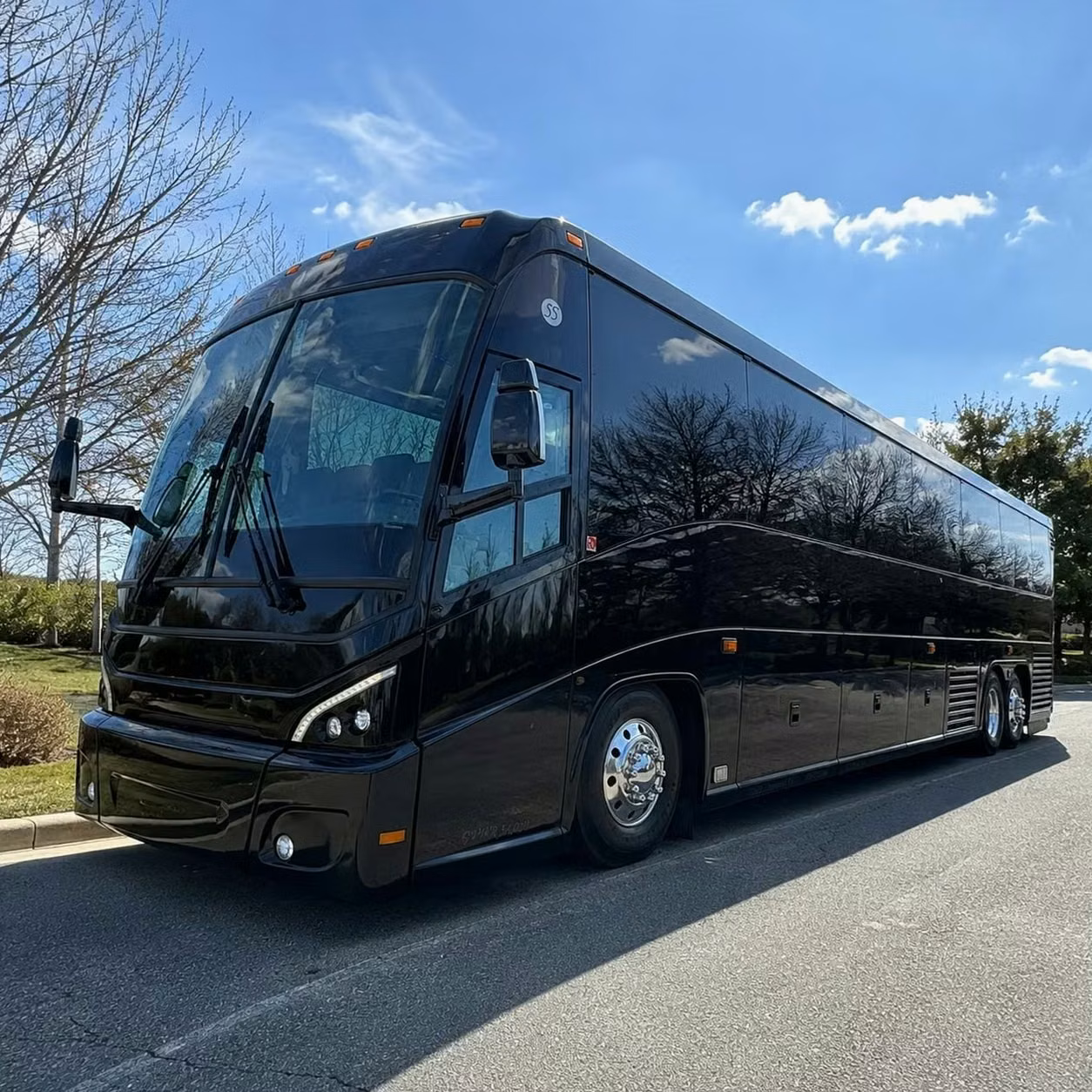 carmel charter buses from carmel to indianapolis