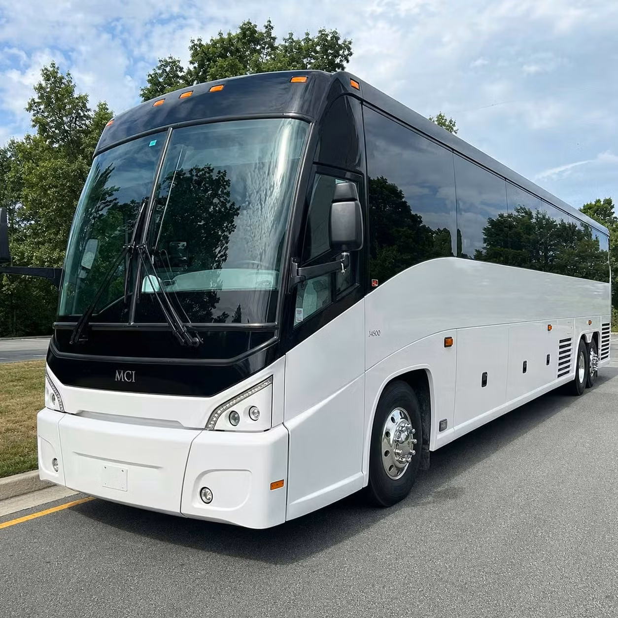carmel private bus rentals for bands and performers