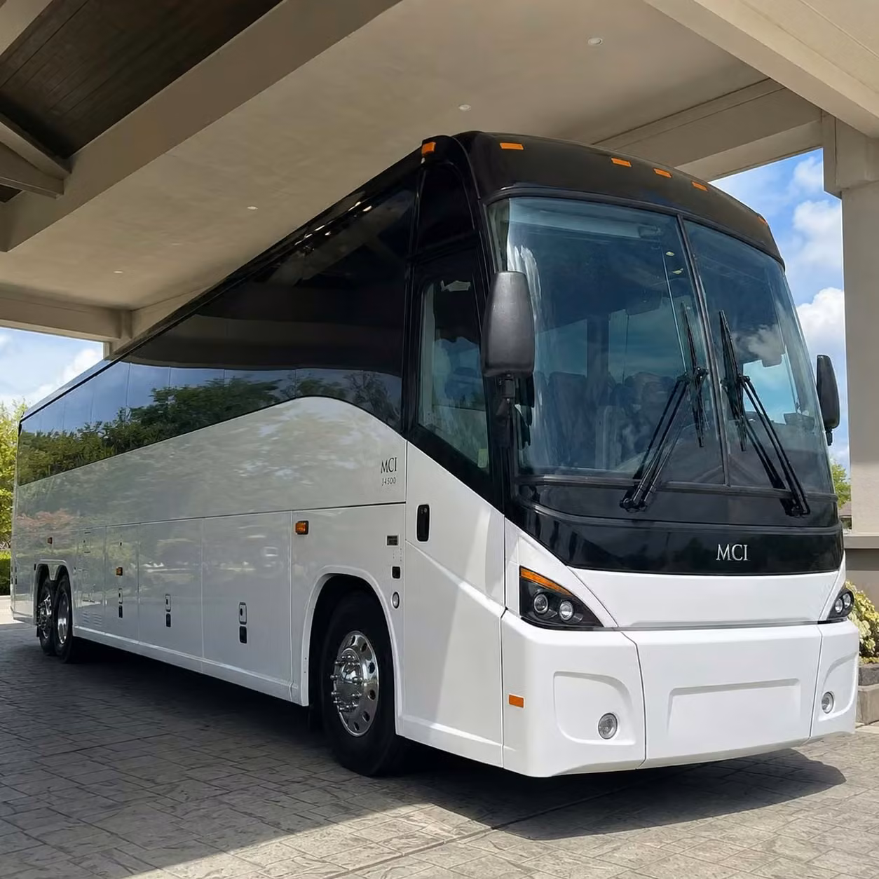 carmel private shuttles for vips and high ranking officers
